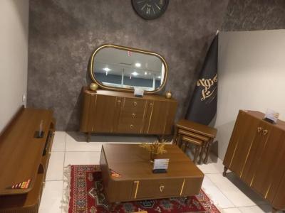 گالری بی نظیر-تخصصی ترین مرکز فروش میز تلویزیون  LCD  در کرمان 